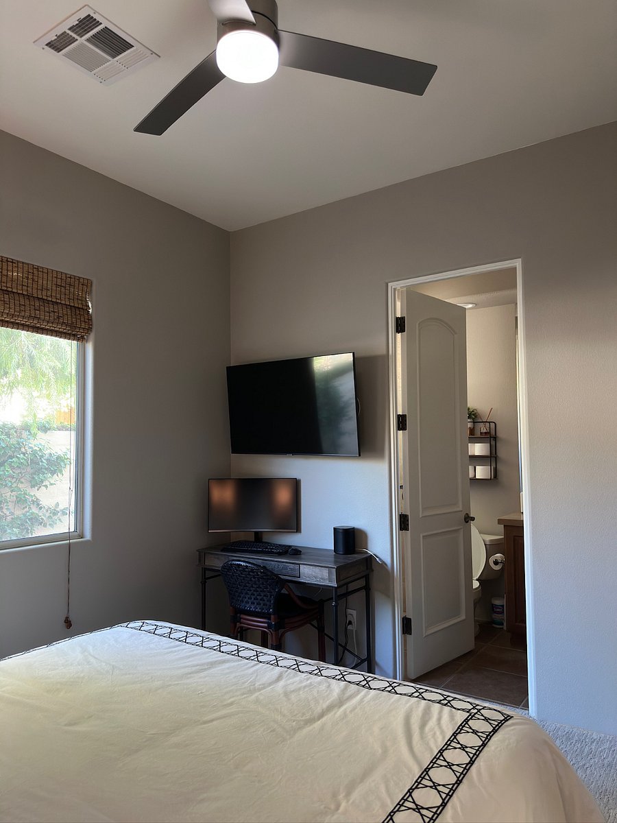 Bedroom #2 ensuite bathroom entrance