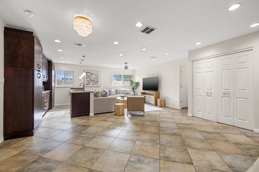 Furnished Finder property 850697_1 photo 7