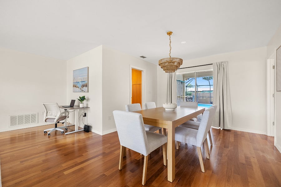 Furnished Finder property 850697_1 photo 18