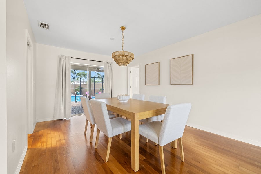 Furnished Finder property 850697_1 photo 17