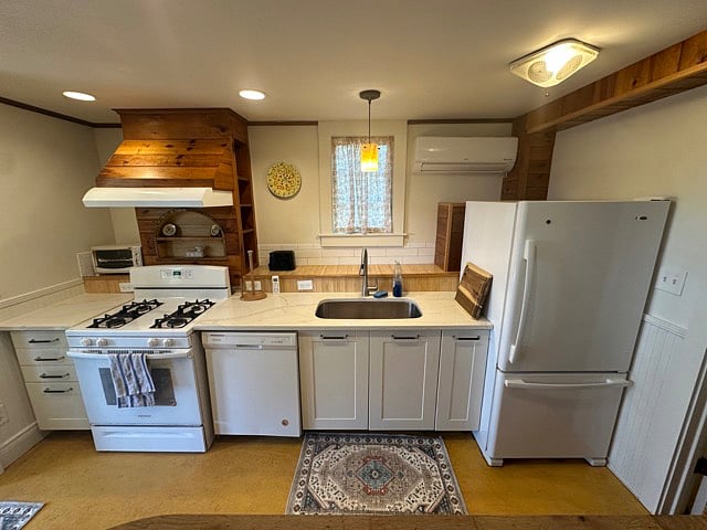 Furnished Finder property 850764_1 photo 15