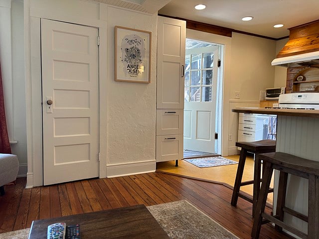 Furnished Finder property 850764_1 photo 32