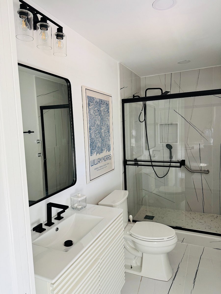 Master Bathroom (private entry to Master Bedroom) 