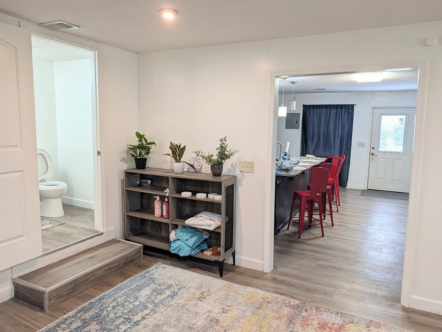 Furnished Finder property 850884_1 photo 4
