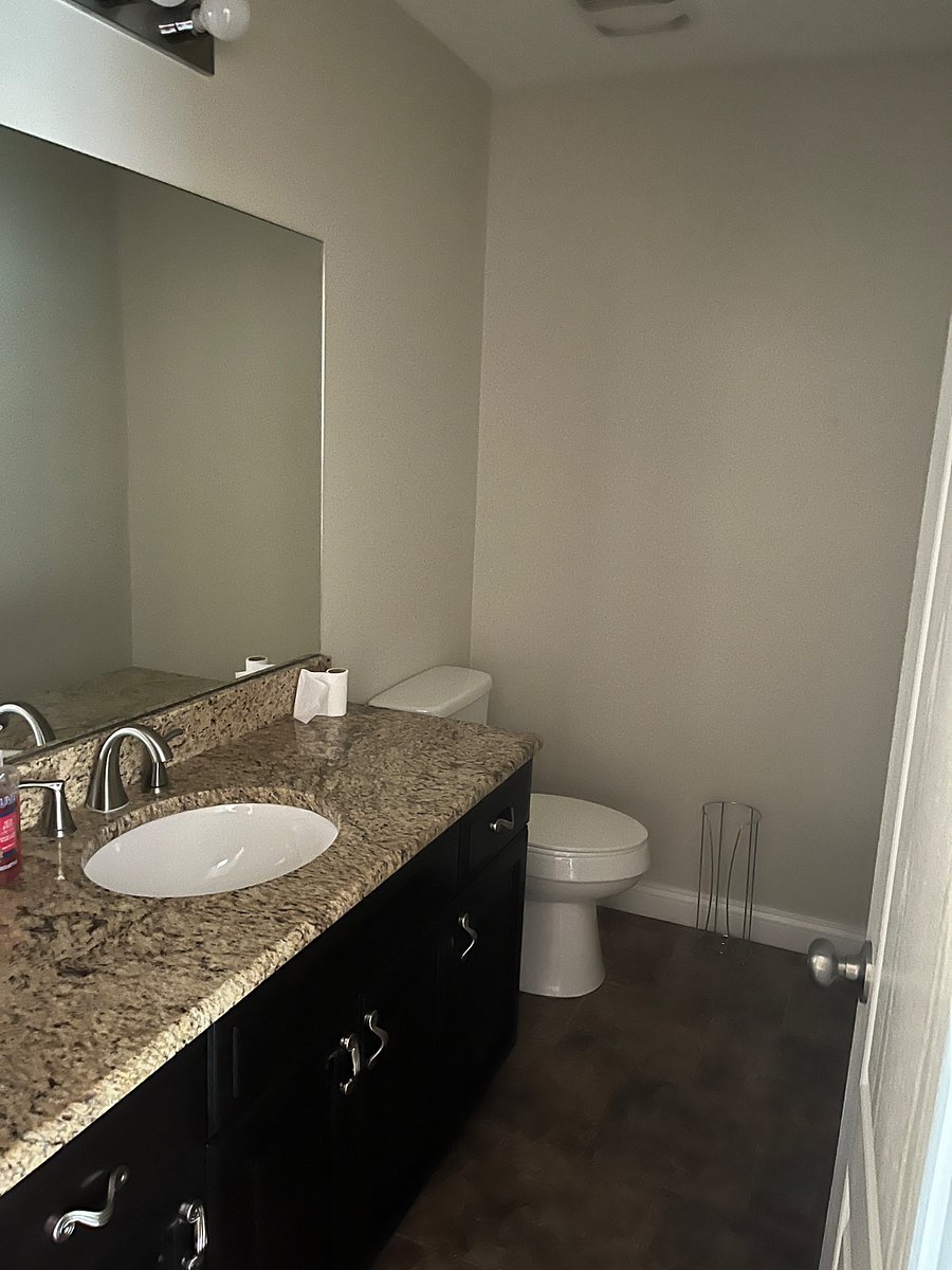 Furnished Finder property 850900_1 photo 15
