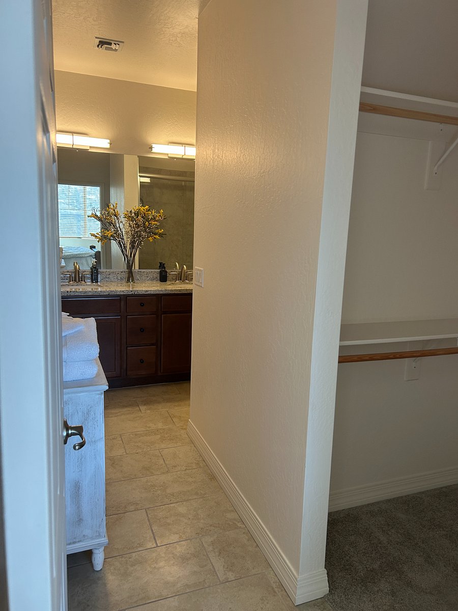 Furnished Finder property 850932_1 photo 4