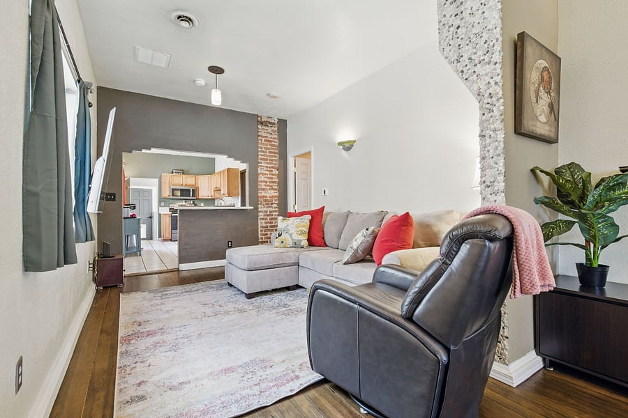 Furnished Finder property 850935_1 photo 3