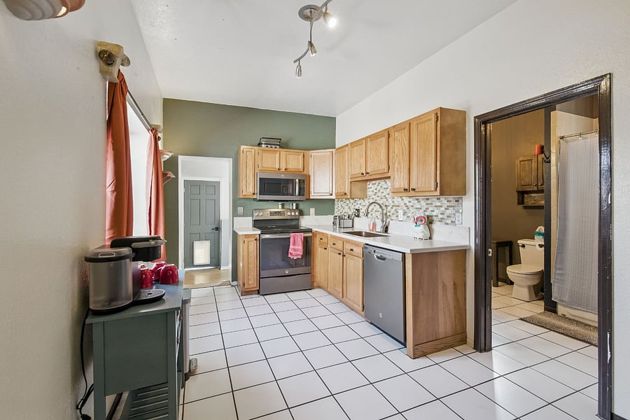 Furnished Finder property 850935_1 photo 4