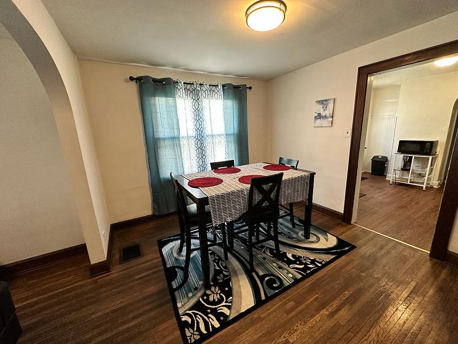 Furnished Finder property 850938_1 photo 10
