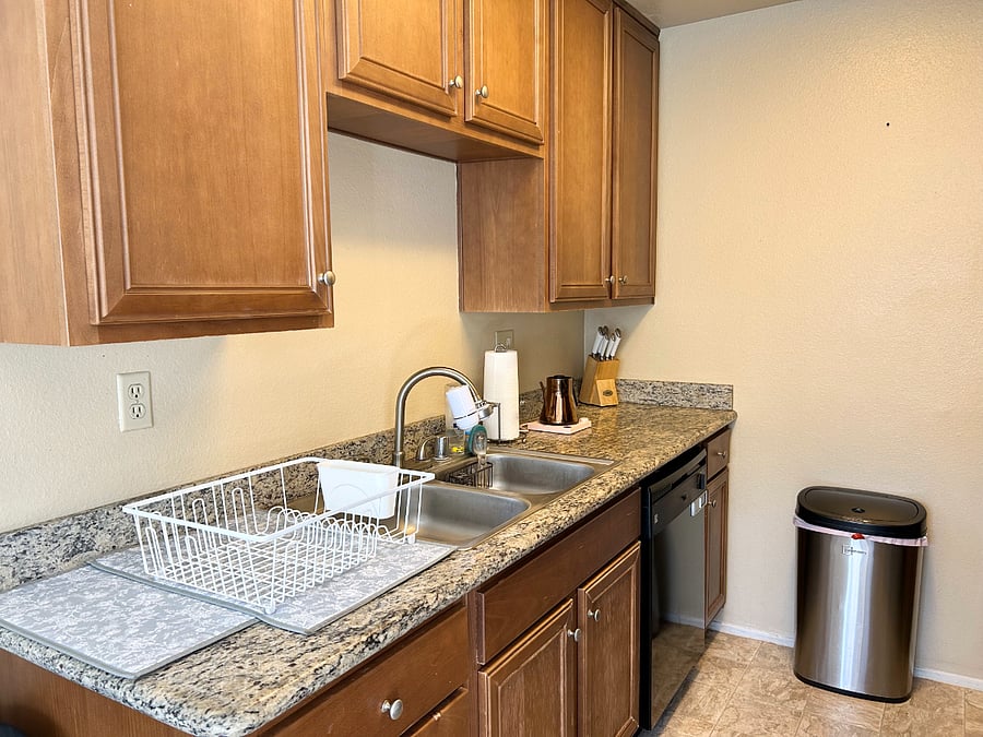Furnished Finder property 850949_1 photo 6