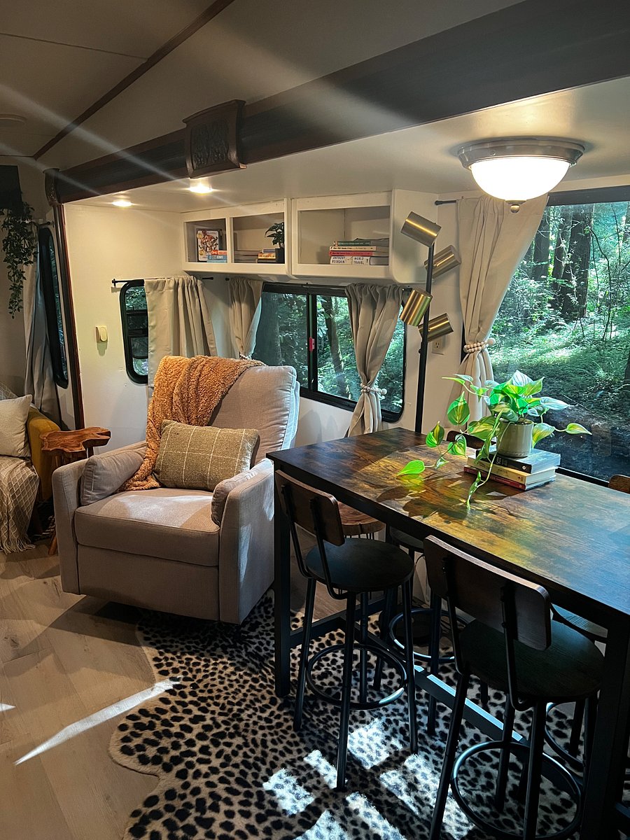 Furnished Finder property 850951_1 photo 17