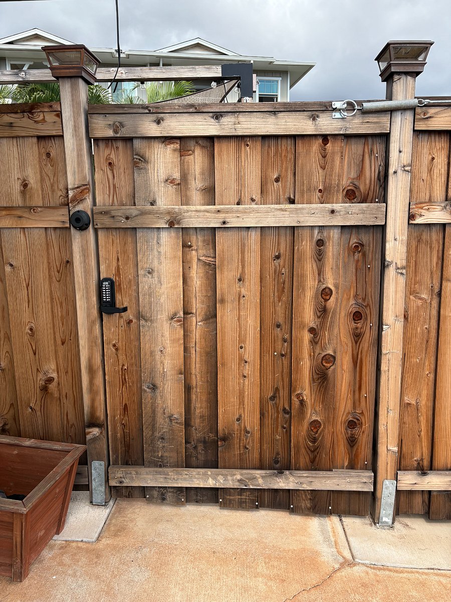 Gate code locked to backyard unit and pool