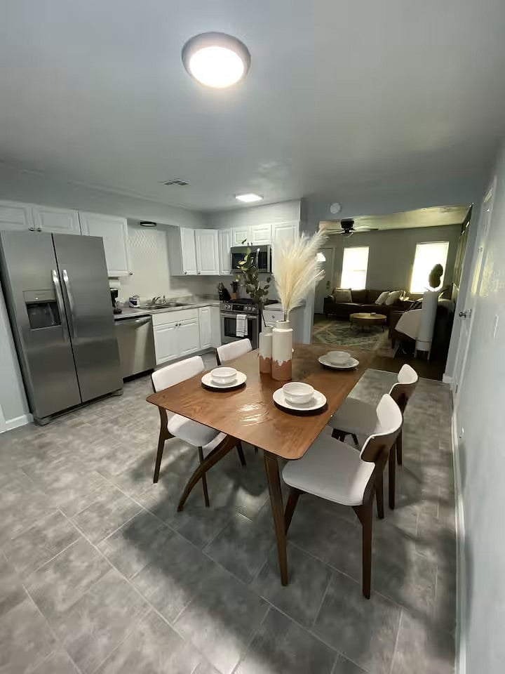 Furnished Finder property 851023_1 photo 8