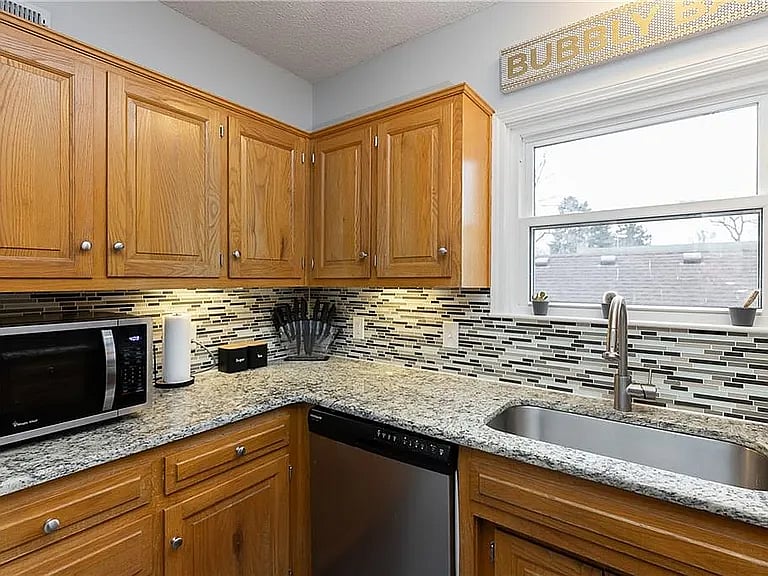 Furnished Finder property 851051_1 photo 17