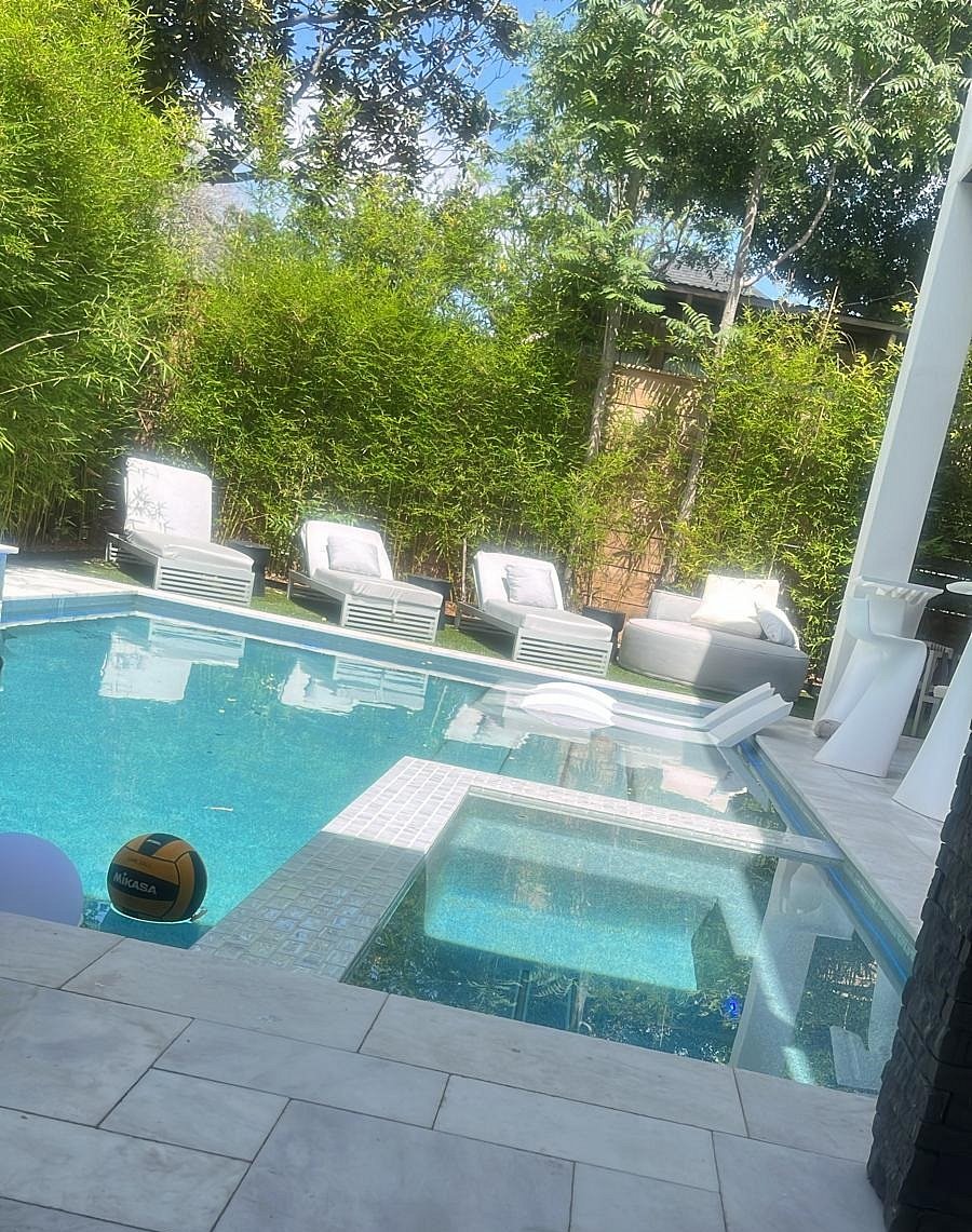 Furnished Finder property 851068_1 photo 27
