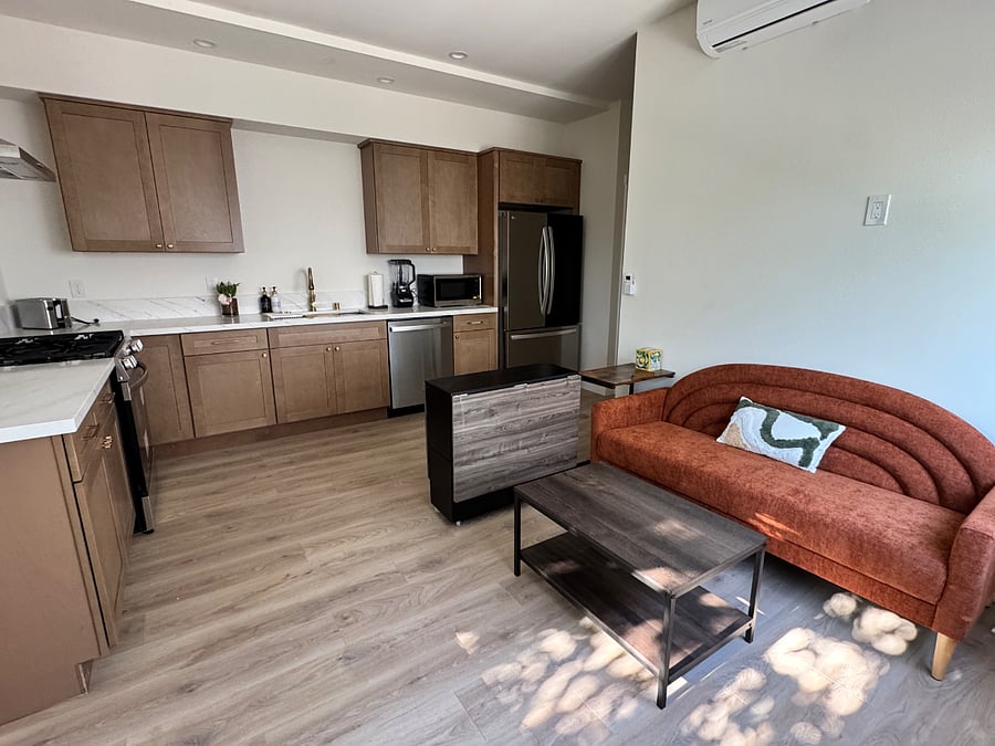Furnished Finder property 851360_1 photo 3