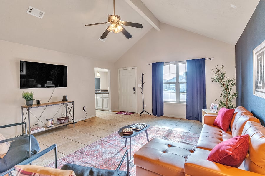 Furnished Finder property 851427_1 photo 4