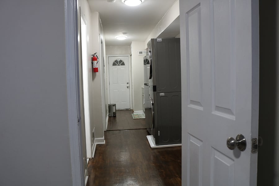Furnished Finder property 851501_1 photo 21