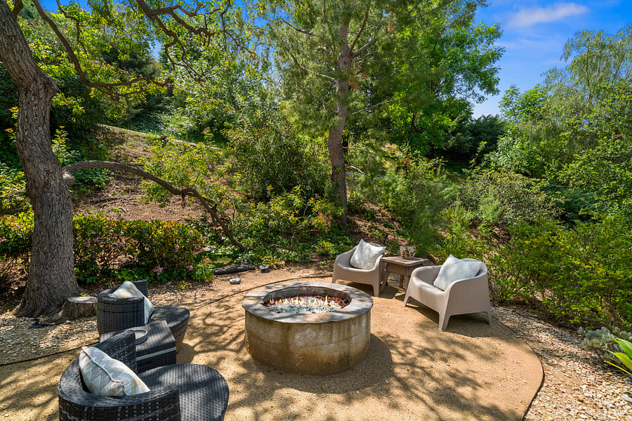 Furnished Finder property 851521_1 photo 29