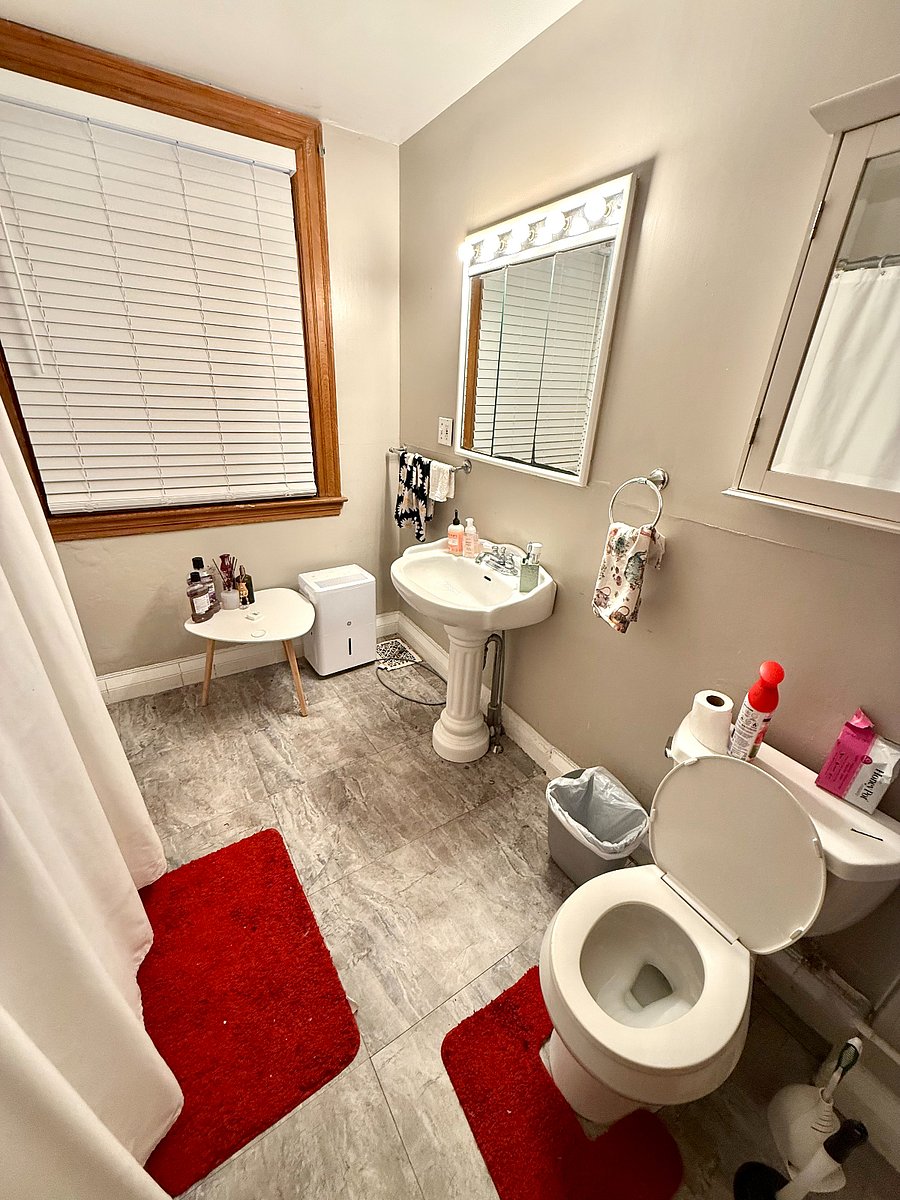 Bathroom #1