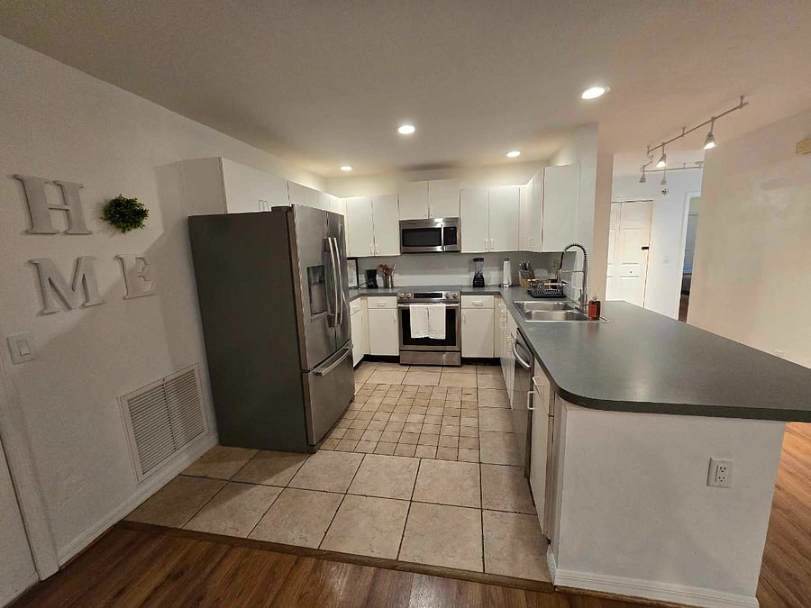 Furnished Finder property 851559_1 photo 4