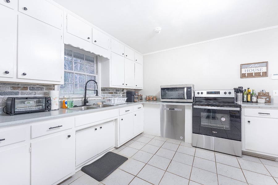 Furnished Finder property 851571_1 photo 14