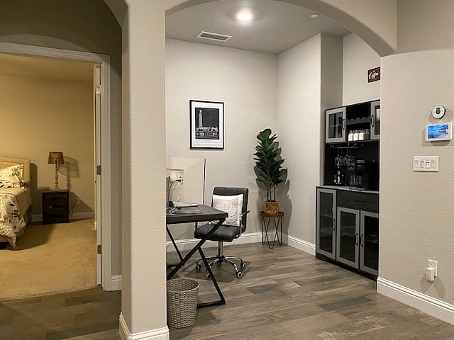 Office / Beverage Bar