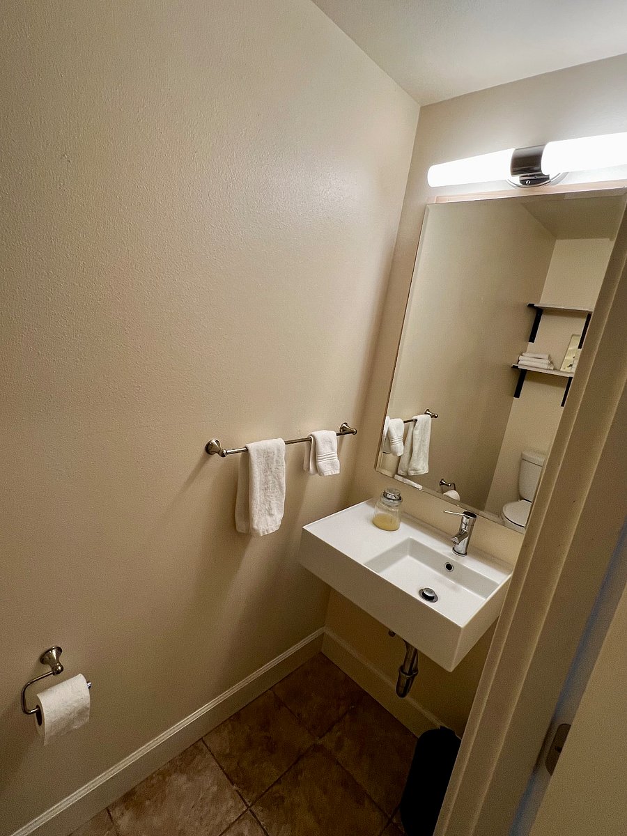 Furnished Finder property 851781_1 photo 18