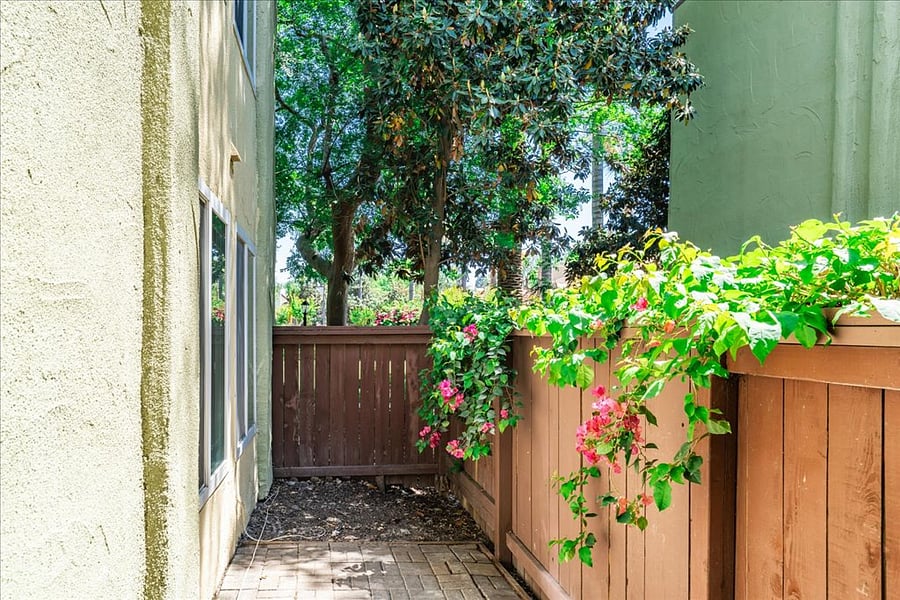 Furnished Finder property 851859_1 photo 24