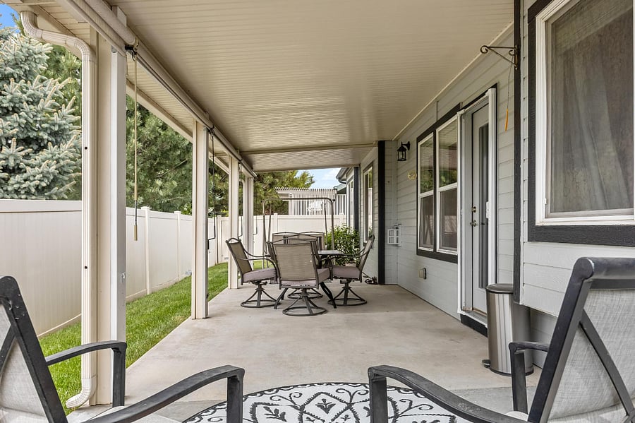 Back patio, seating for 8