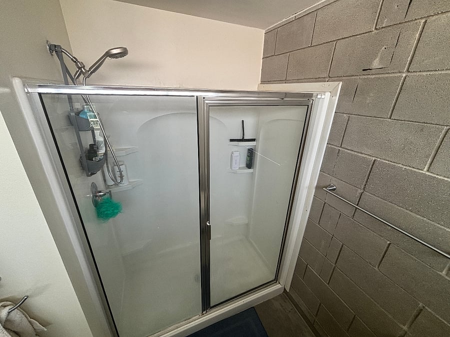 Stand-in shower