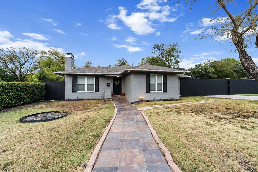 Furnished Finder property 852016_1 photo 15