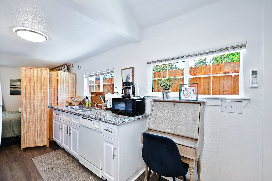 Furnished Finder property 852143_1 photo 9