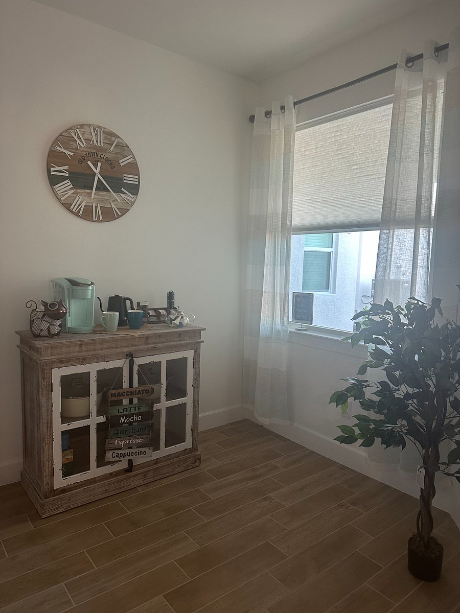 Furnished Finder property 852180_1 photo 3