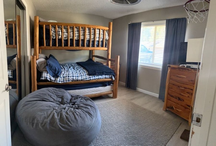Second Bedroom -- Queen/Full Bunk