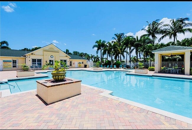 Furnished Finder property 852188_1 photo 20