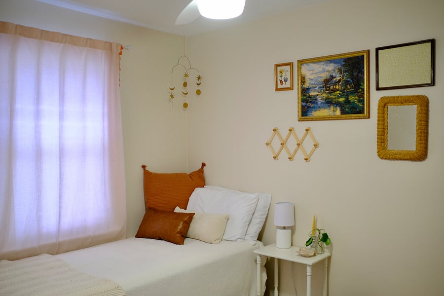 Upstairs Twin Bedroom 2
