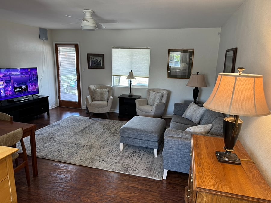 Furnished Finder property 852253_1 photo 4