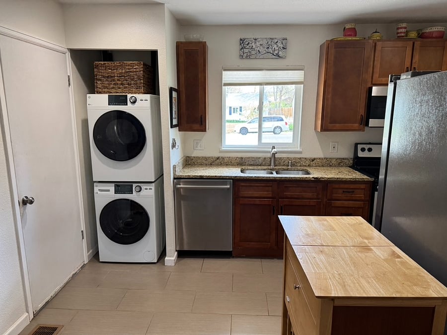 Furnished Finder property 852253_1 photo 6