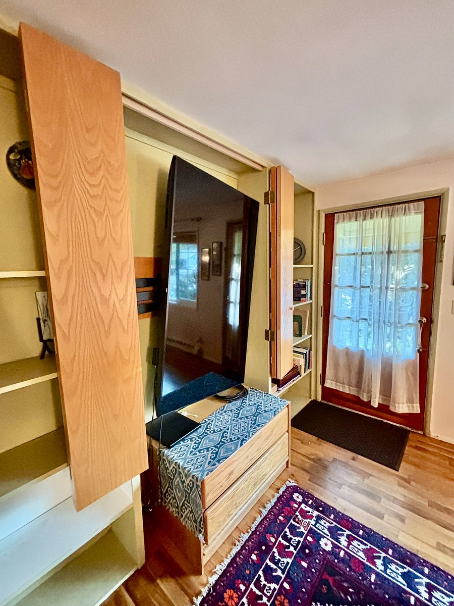 TV cabinet 