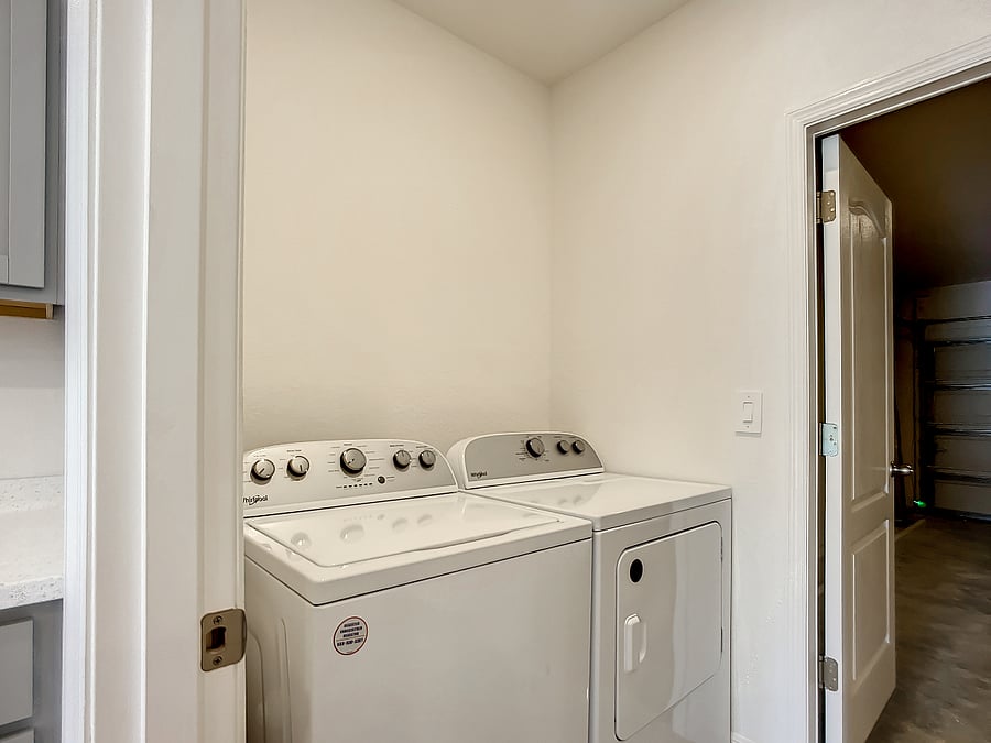 Furnished Finder property 852309_1 photo 3