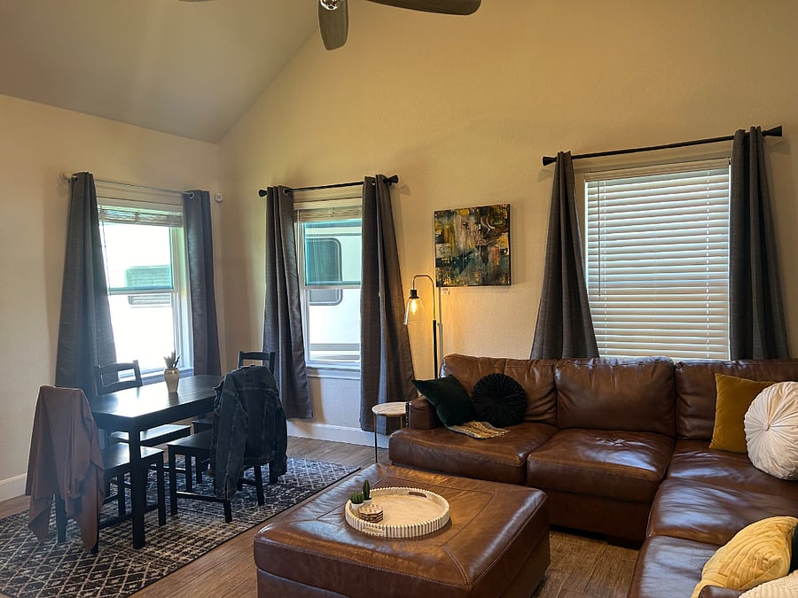 Furnished Finder property 852360_1 photo 3