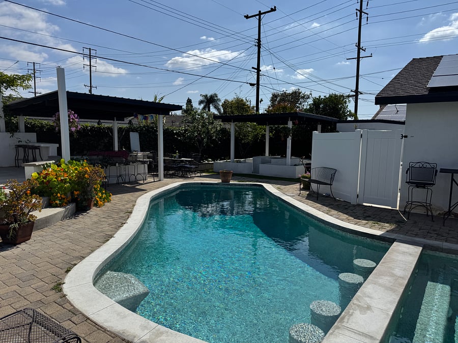 Furnished Finder property 852362_1 photo 4
