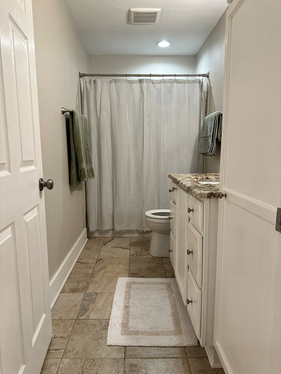 Furnished Finder property 852381_1 photo 12