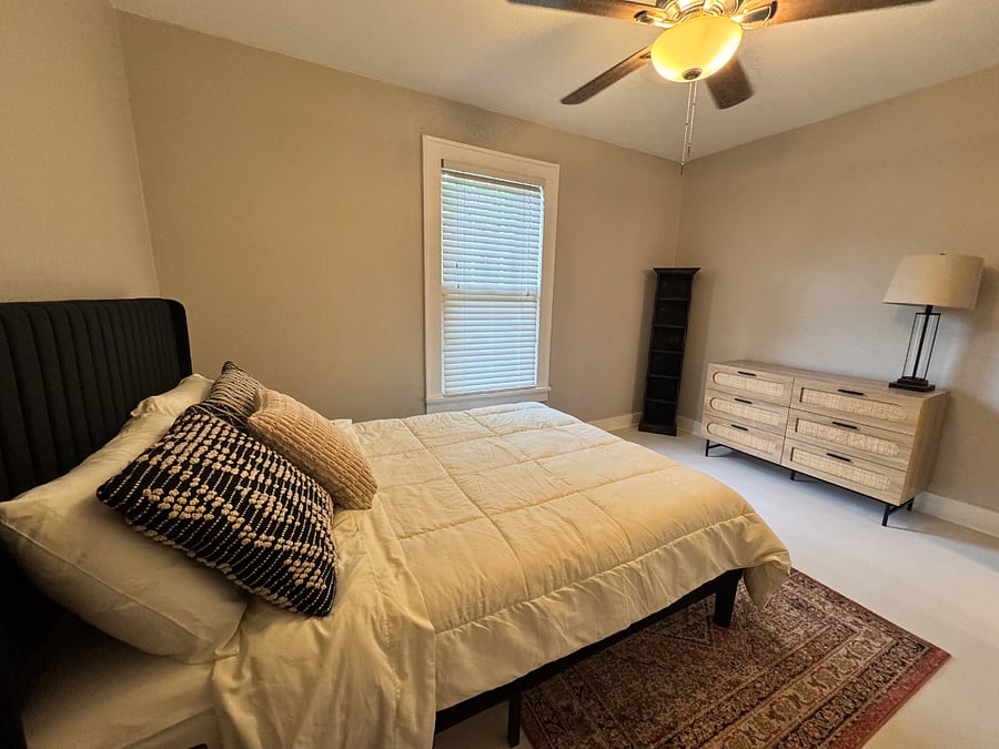 Furnished Finder property 852381_1 photo 15