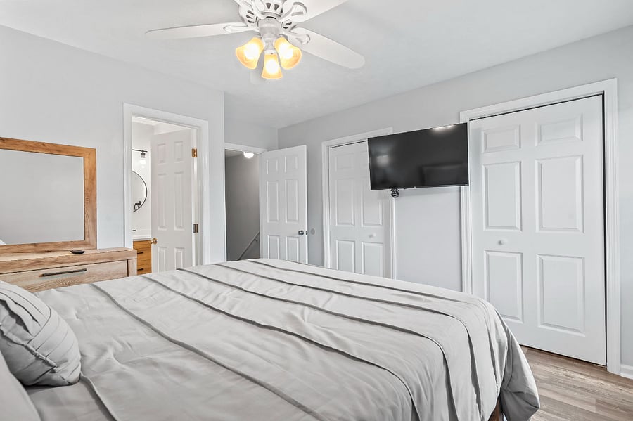 Queen 2nd Bedroom 