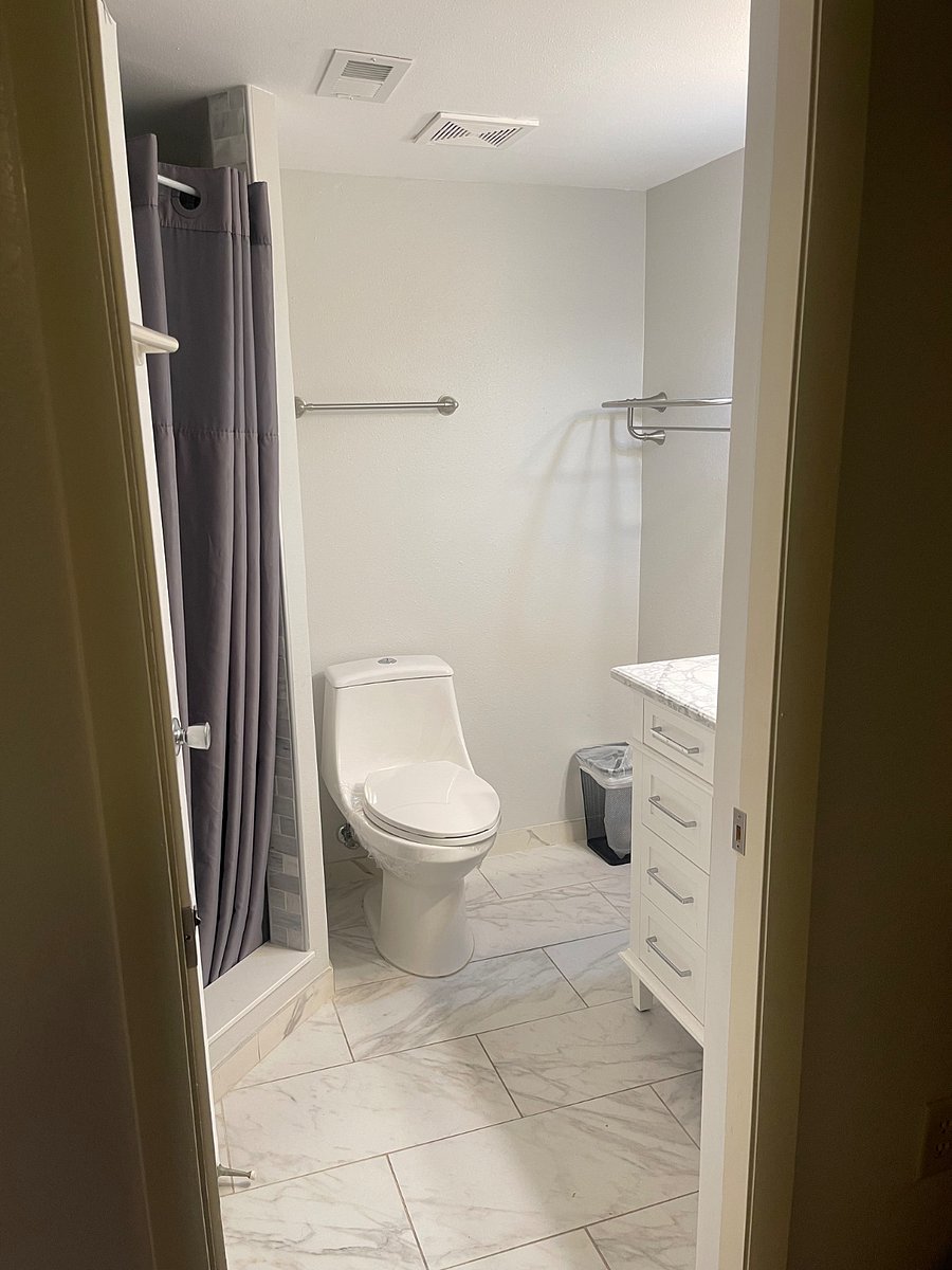 Furnished Finder property 852440_1 photo 4