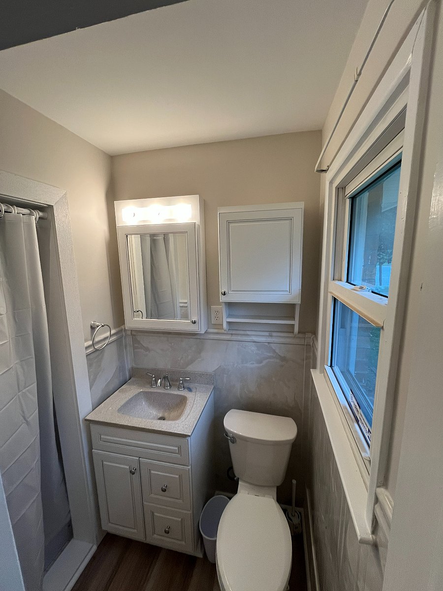 Primary Bathroom with shower 
