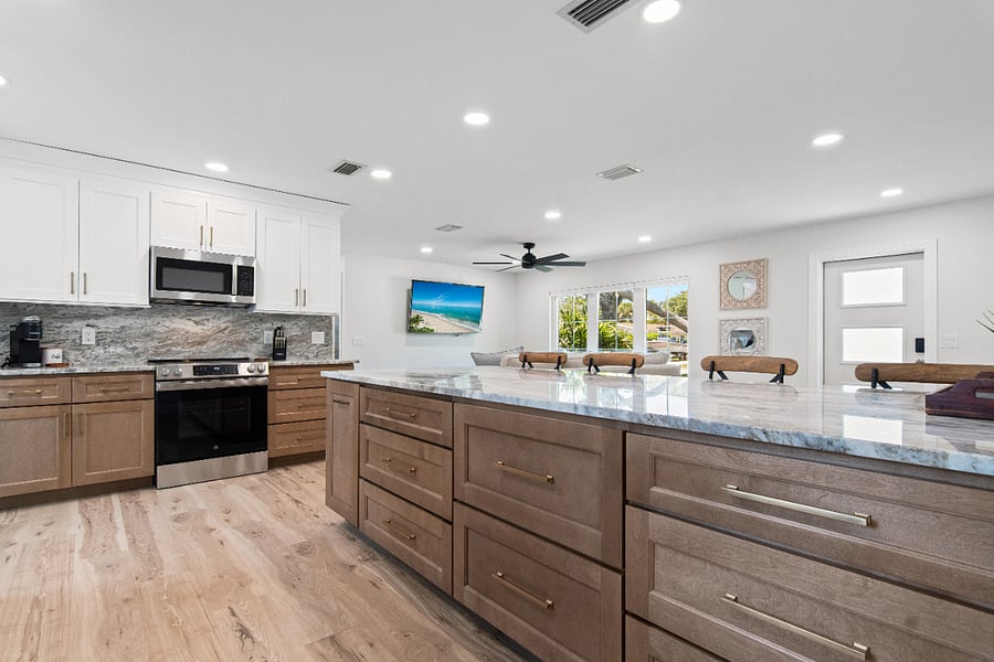 Furnished Finder property 852537_1 photo 17