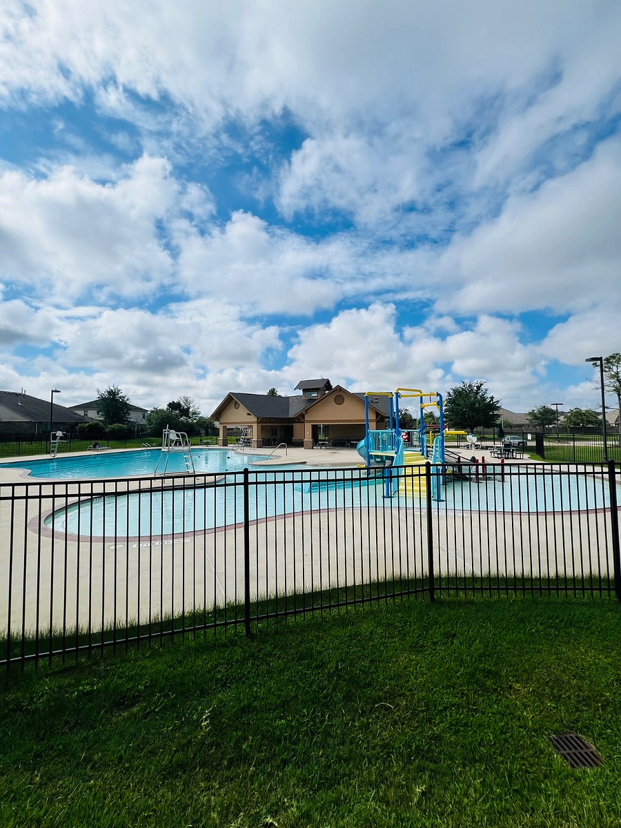 Community pool